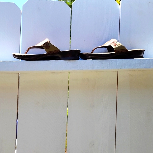 Summer Soft Tan Suede Flip-flops - Picture 4 of 8